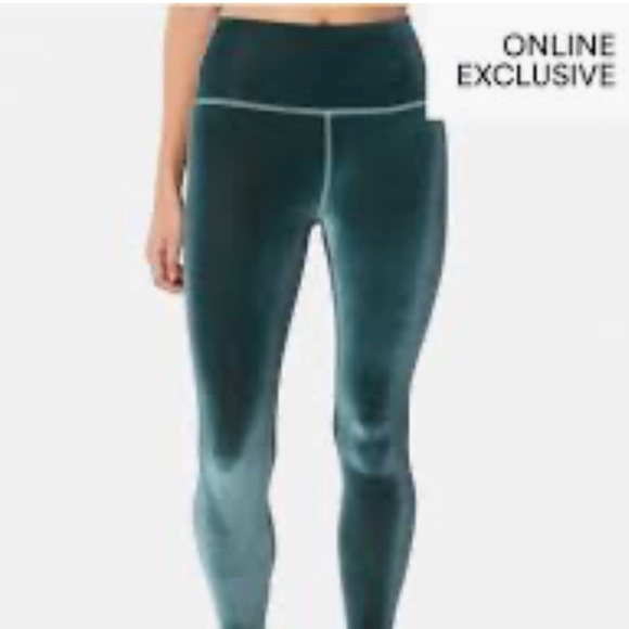 Bnwt Beyond Yoga Velvet Leggings 